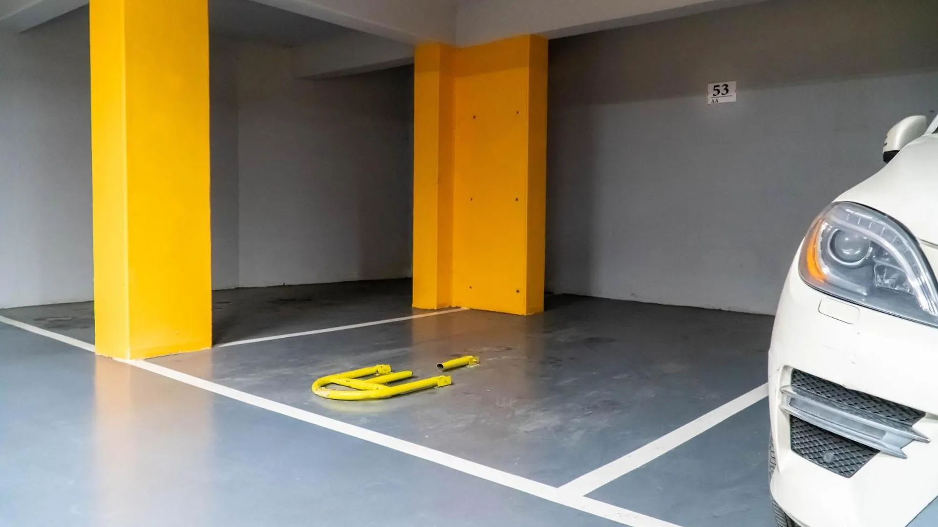 Signature Apartment 5 Tirana