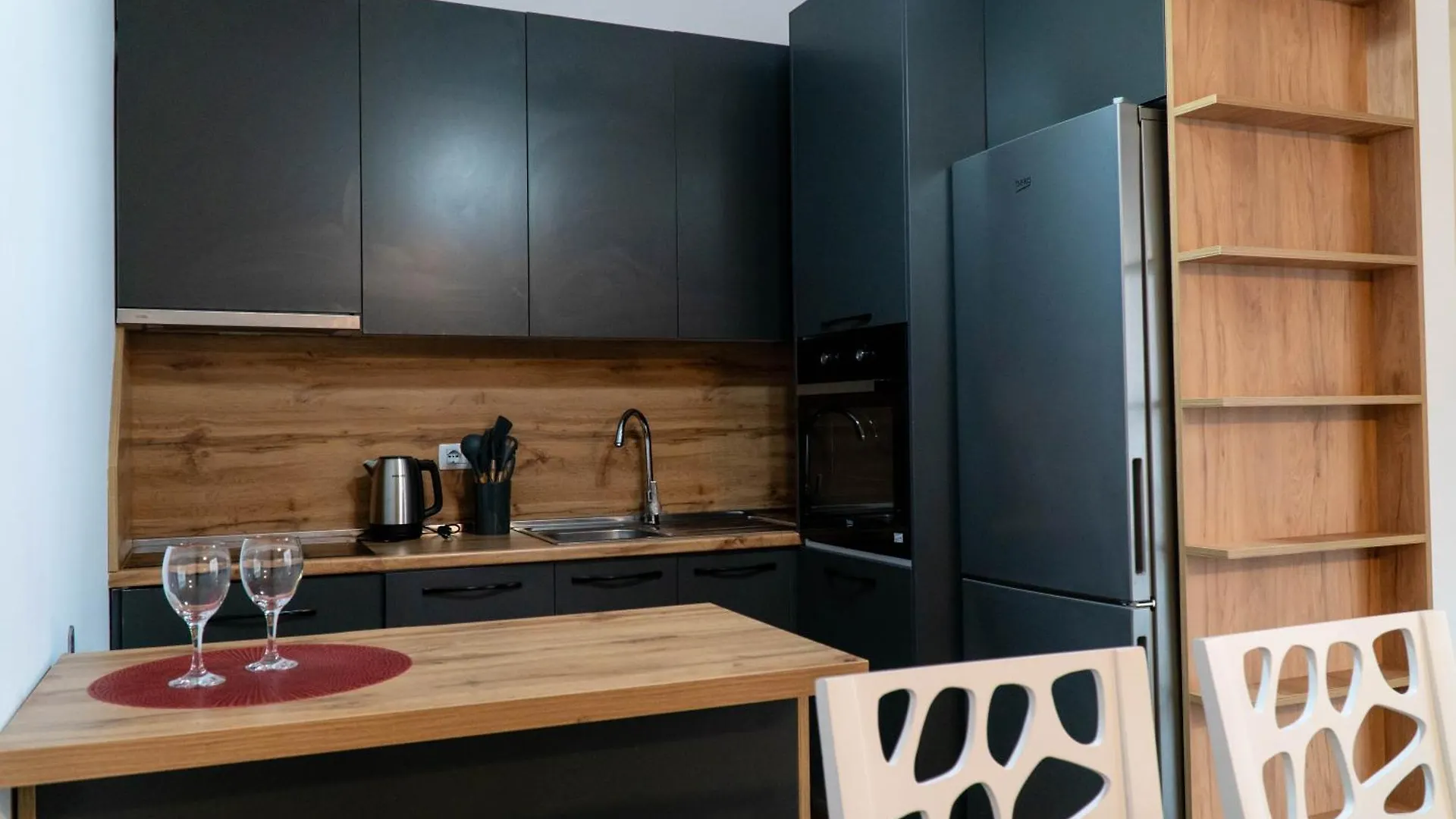Signature Apartment 5 Tirana