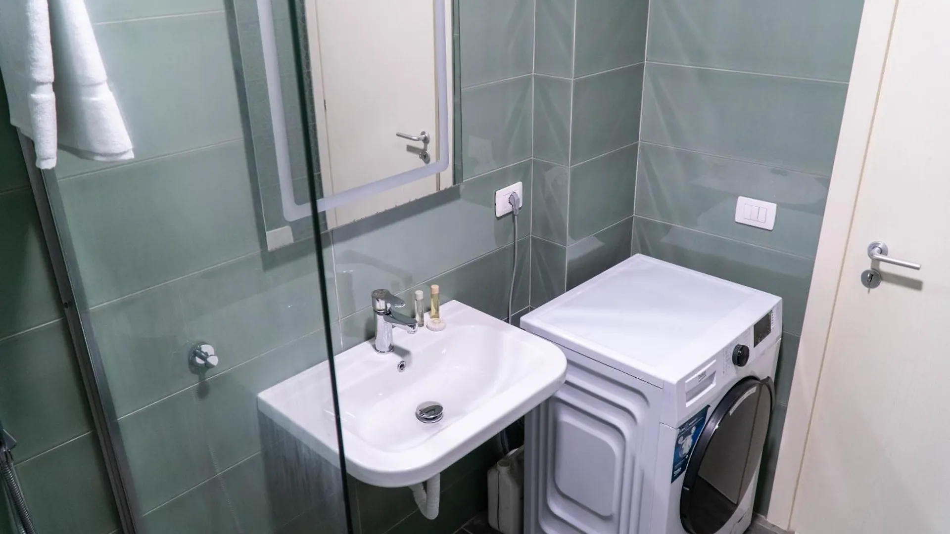 Signature Apartment 5 Tirana