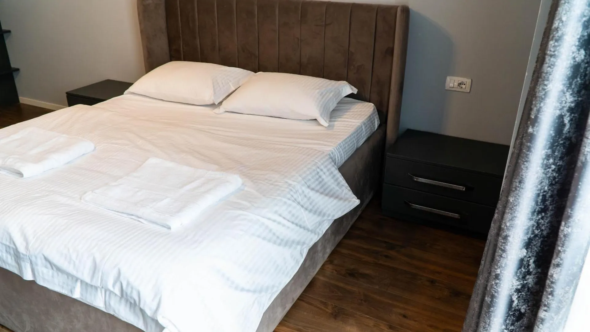 Signature Apartment 5 Tirana